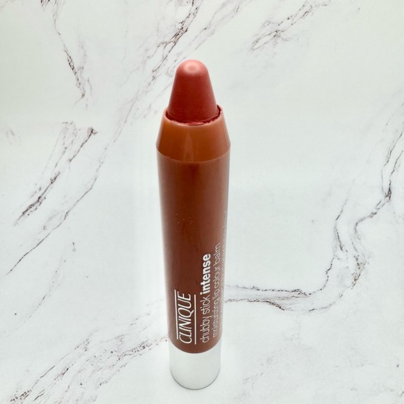 CLINIQUE Chubby Stick Moisturizing Lip Colour Balm - “Curviest Caramel” - Picture 2 of 5